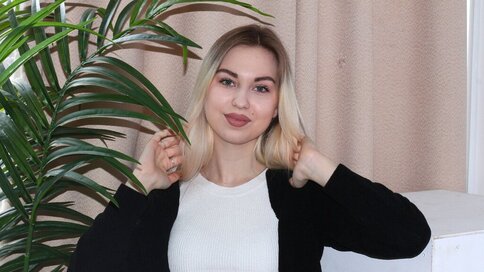 Chat With NicoleKeat Now