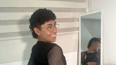 Chat With NoahSinn Now