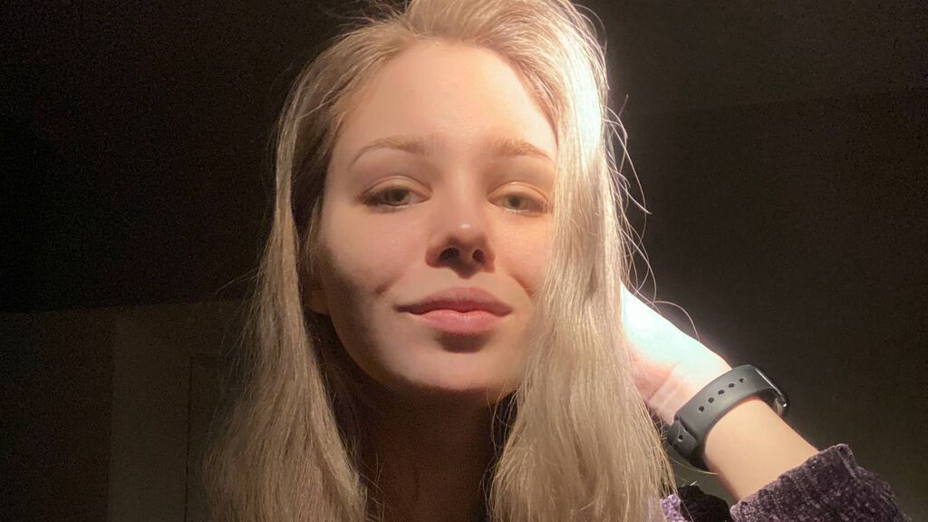 Chat With OliviaHanter Now