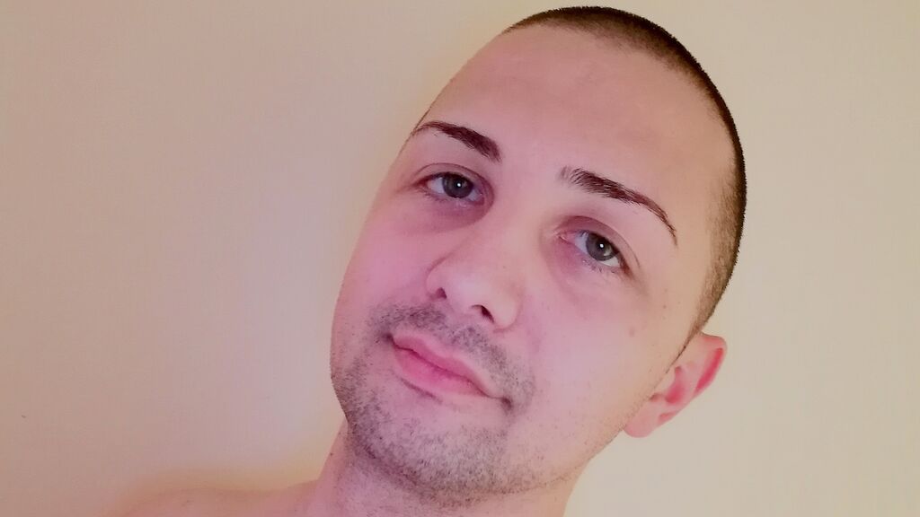 Chat With PetyrMihaylov Now