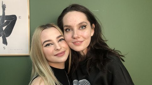 Chat With RachelAndDora Now