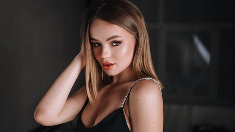 Chat With RosalinStein Now