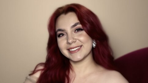 Chat With RoxyRosemalin Now