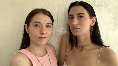 Chat With RubyAndVicki Now