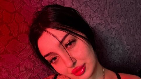 Chat With SkarlettMoonliss Now