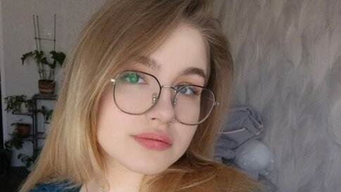 Chat With SophieVietto Now