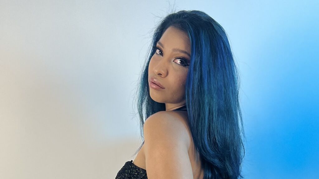 Chat With StephanieCortez Now