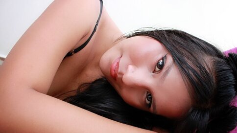 Chat With TamaraJohns Now