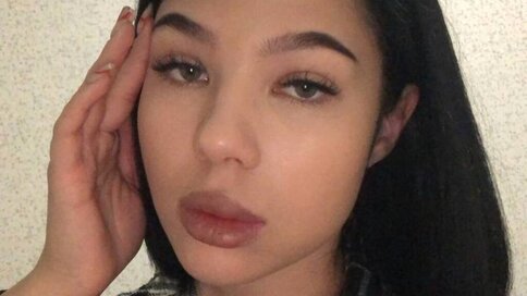 Chat With TiffanyScot Now