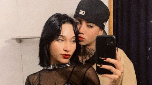 Chat With TrixiAndSuki Now