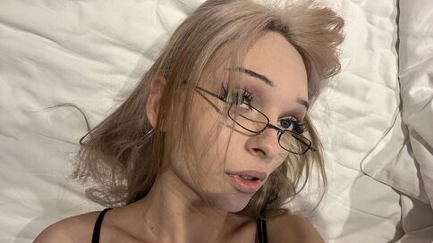 Chat With VanessaHofmann Now