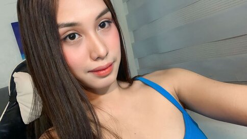 Chat With YumikoGarcia Now